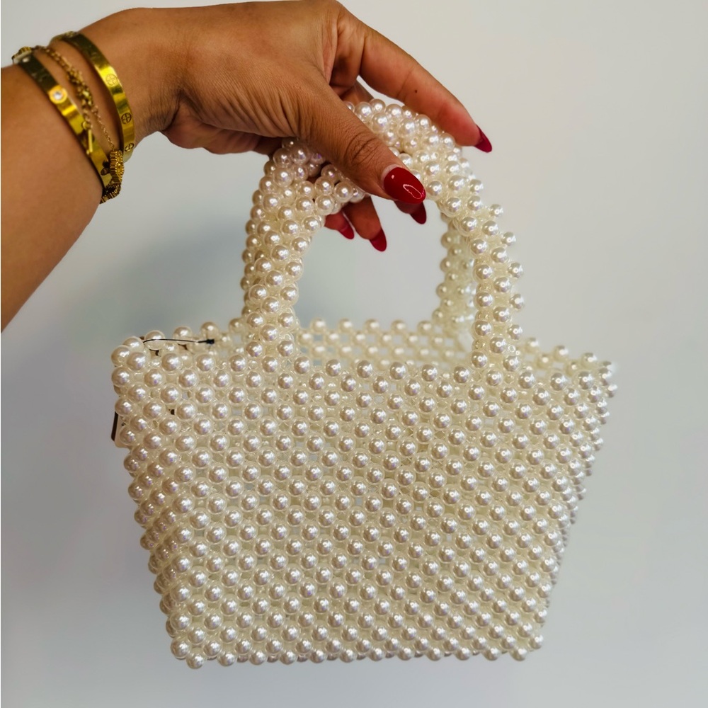 Elegant Pearl Beaded Handbag